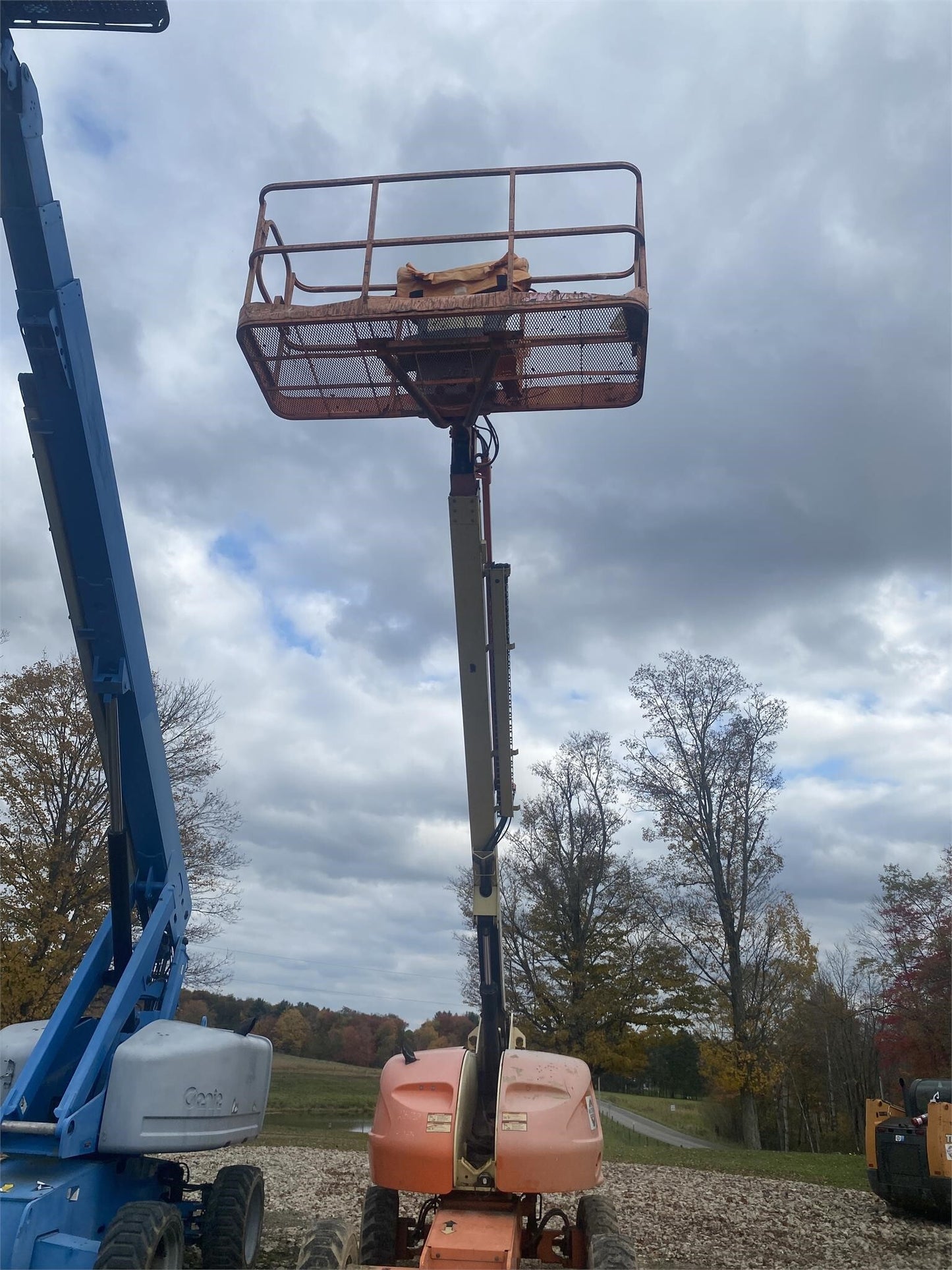 JLG 400S