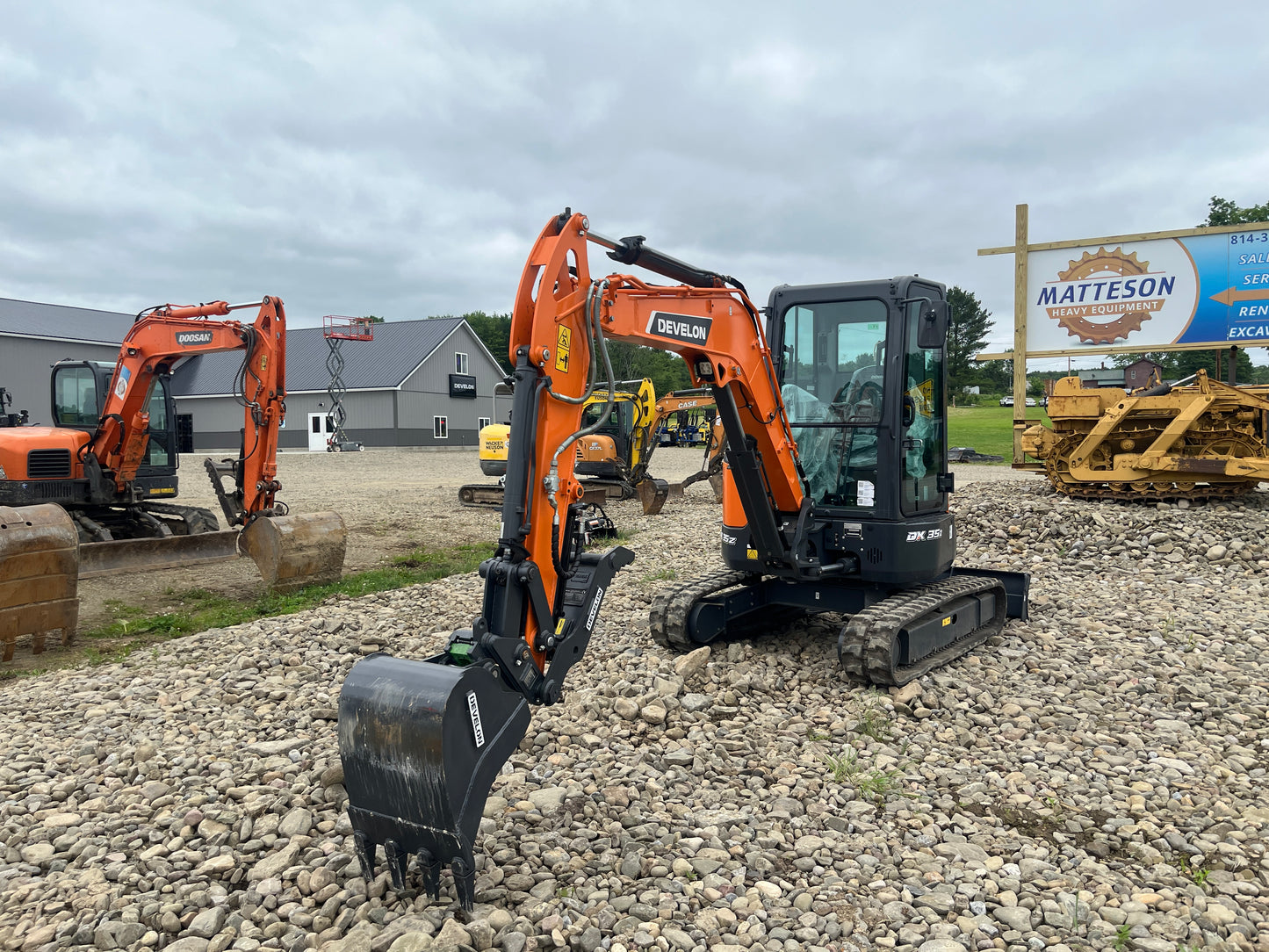 2025 DEVELON DX35Z-7: New