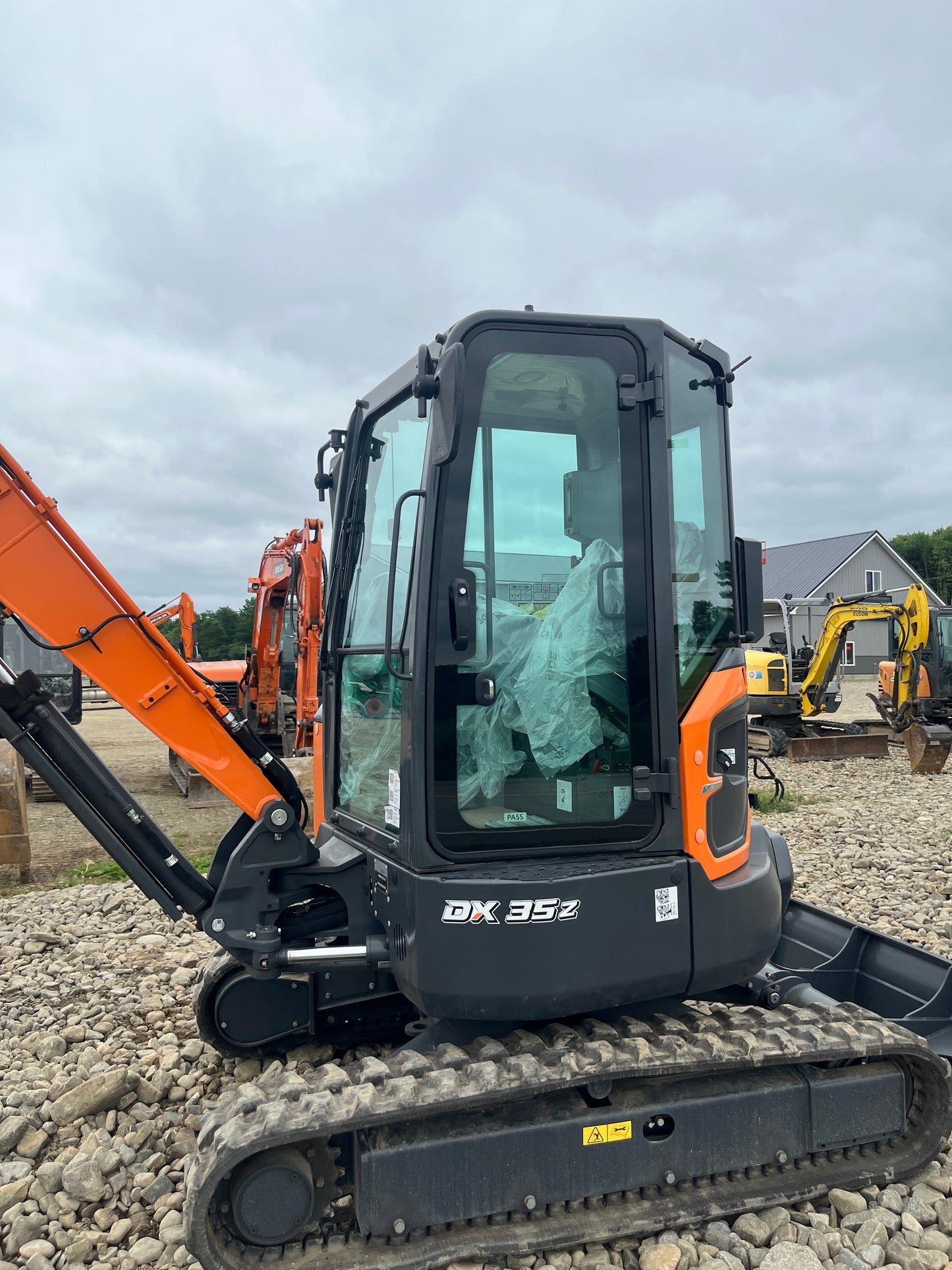 2025 DEVELON DX35Z-7:New