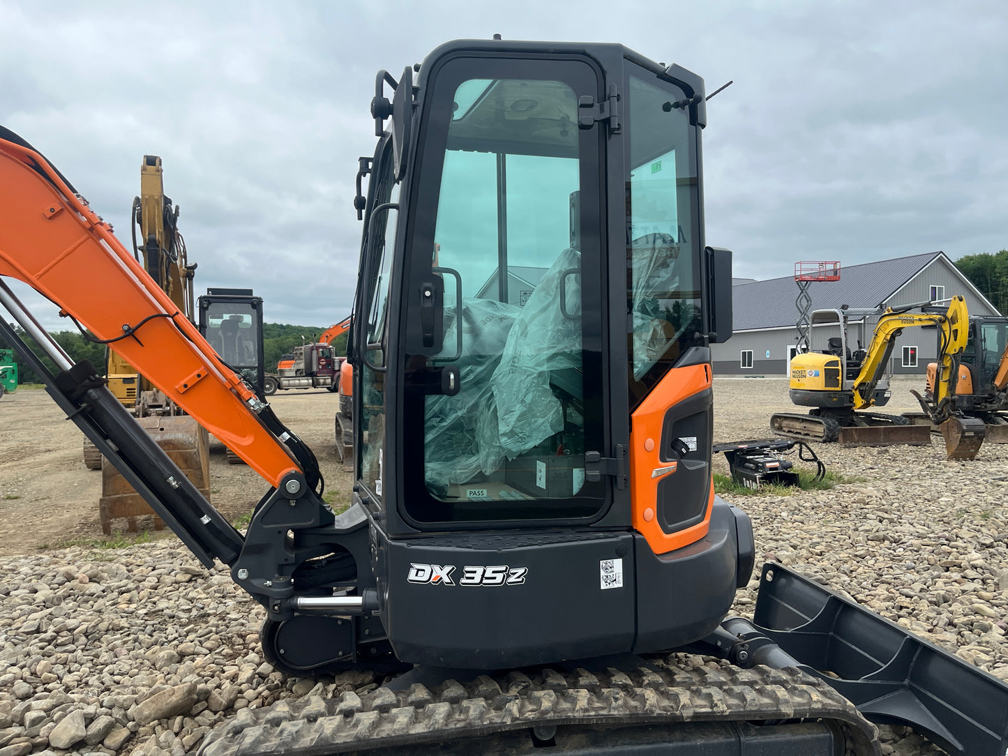 2025 DEVELON DX35Z-7: New