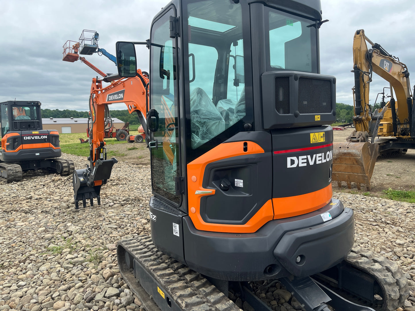 2025 DEVELON DX35Z-7:New