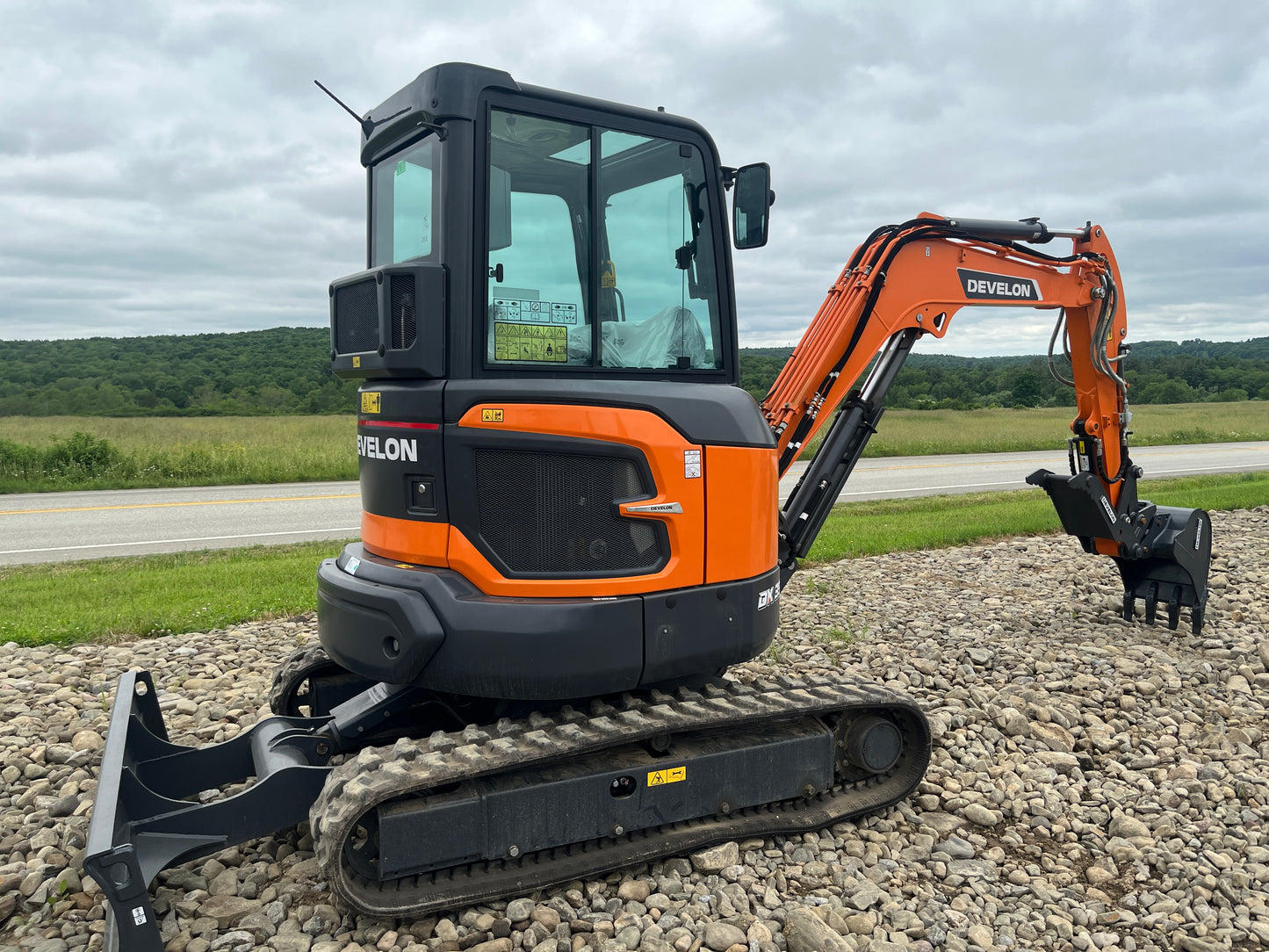 2025 DEVELON DX35Z-7:New