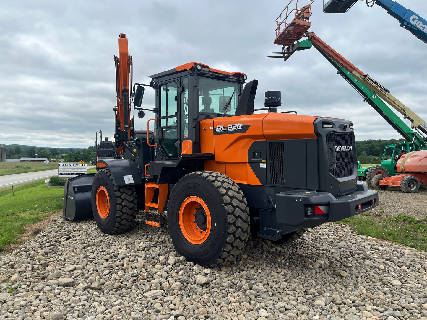 2025 DEVELON DL220-7 Wheel Loader: New