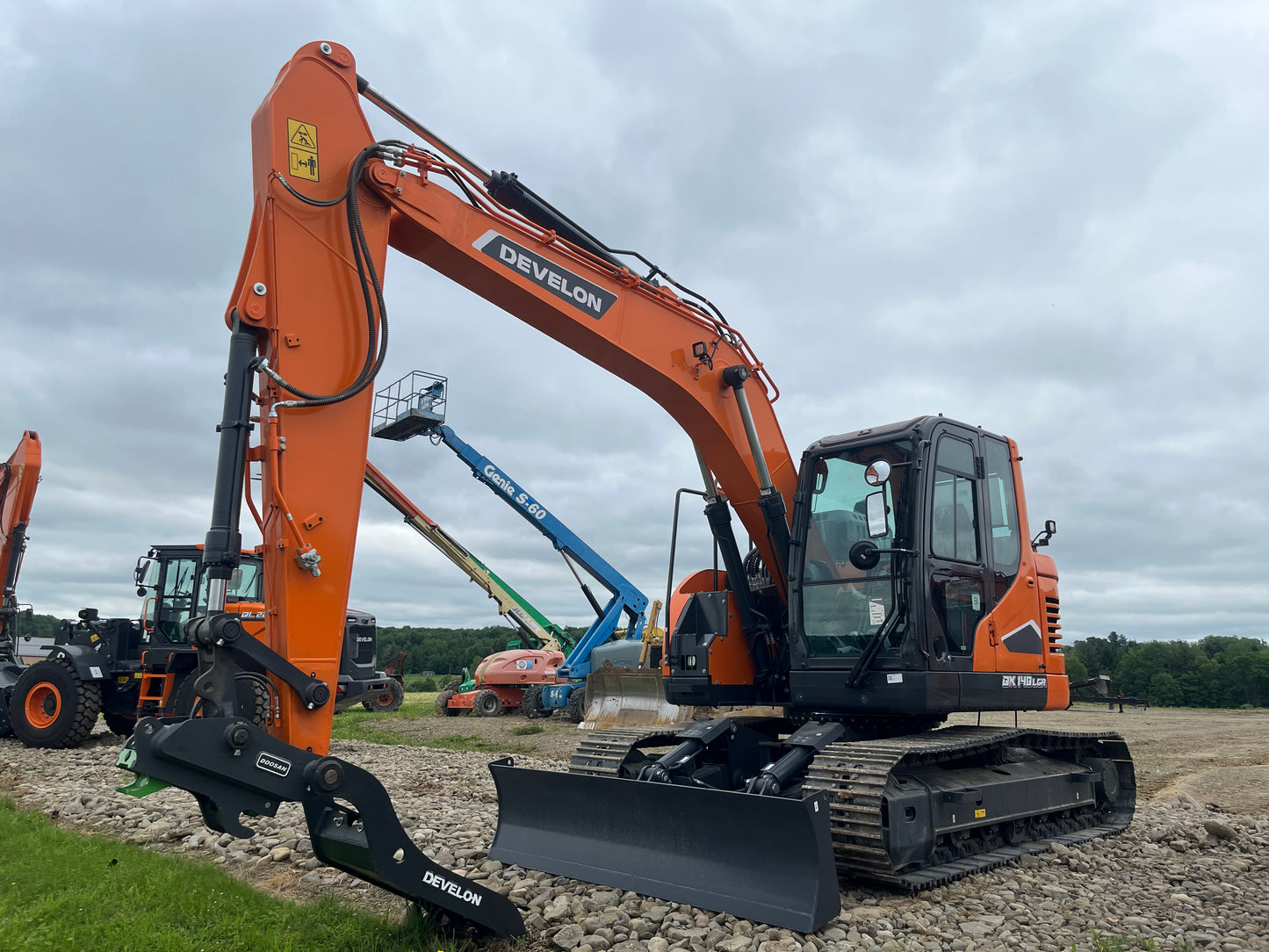 2025 DEVELOIN DX140LCR-7: New