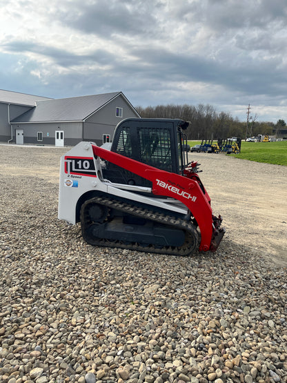 2015 TAKEUCHI TL10 Skidsteer