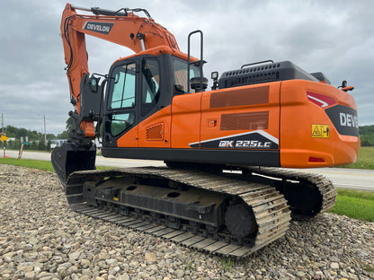 2025 DEVELON DX225LC-7: New