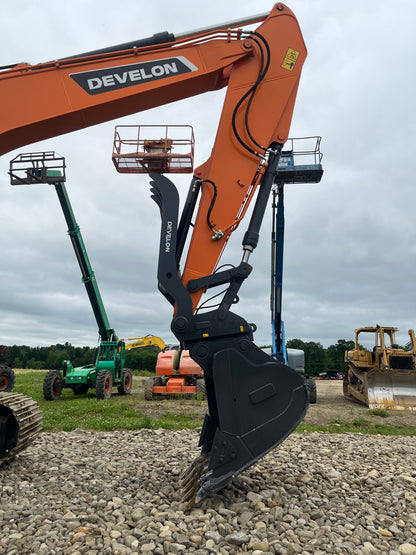 2025 DEVELON DX225LC-7: New