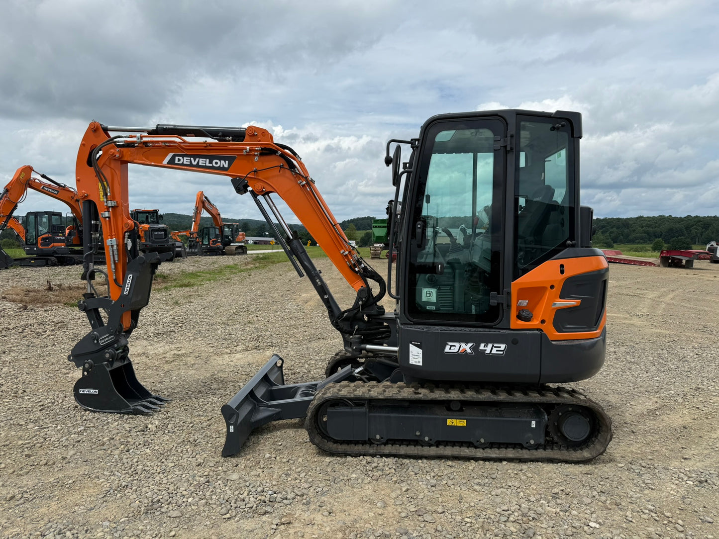 2025 DEVELON DX42-7: New