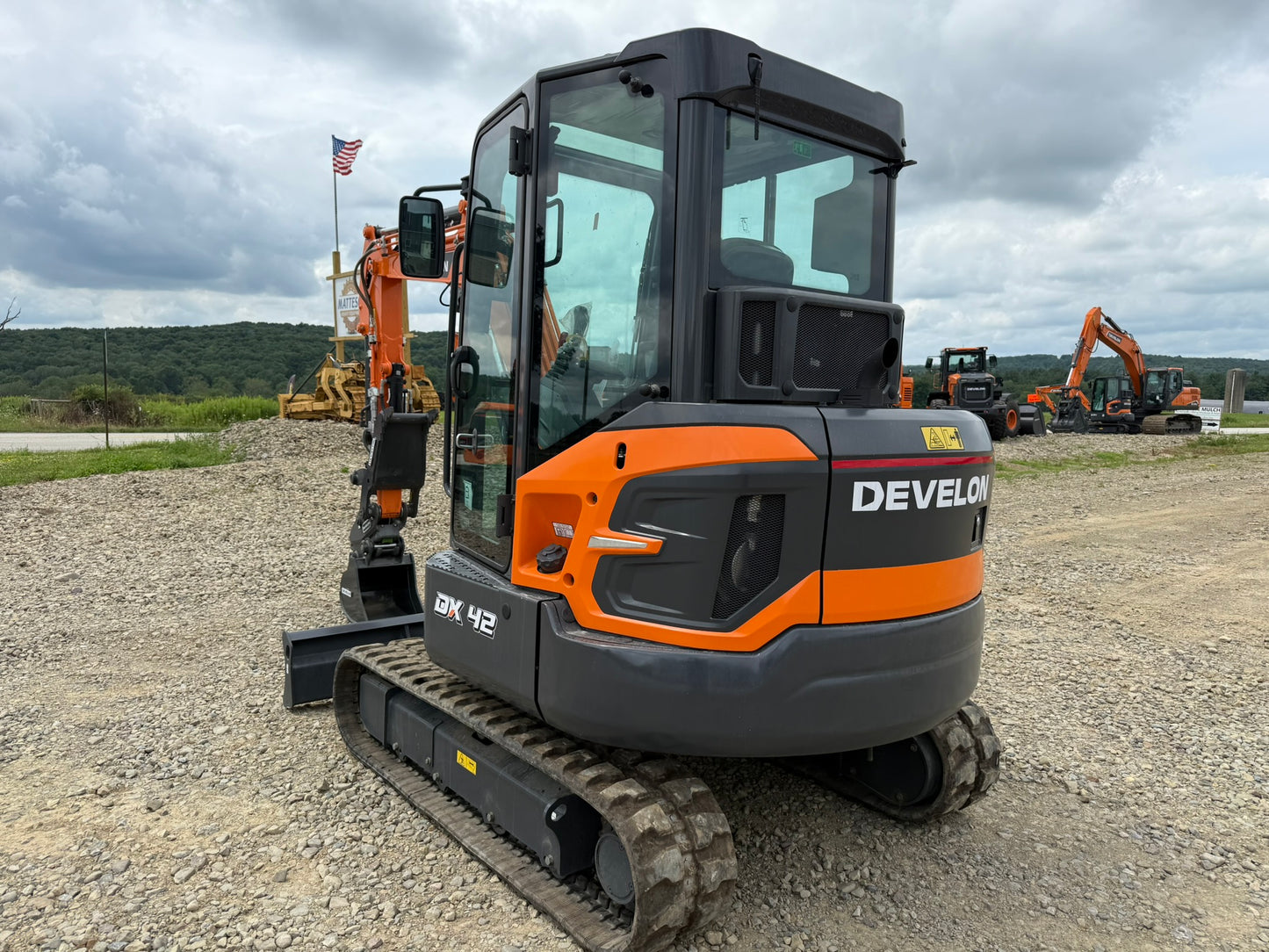 2025 DEVELON DX42-7: New