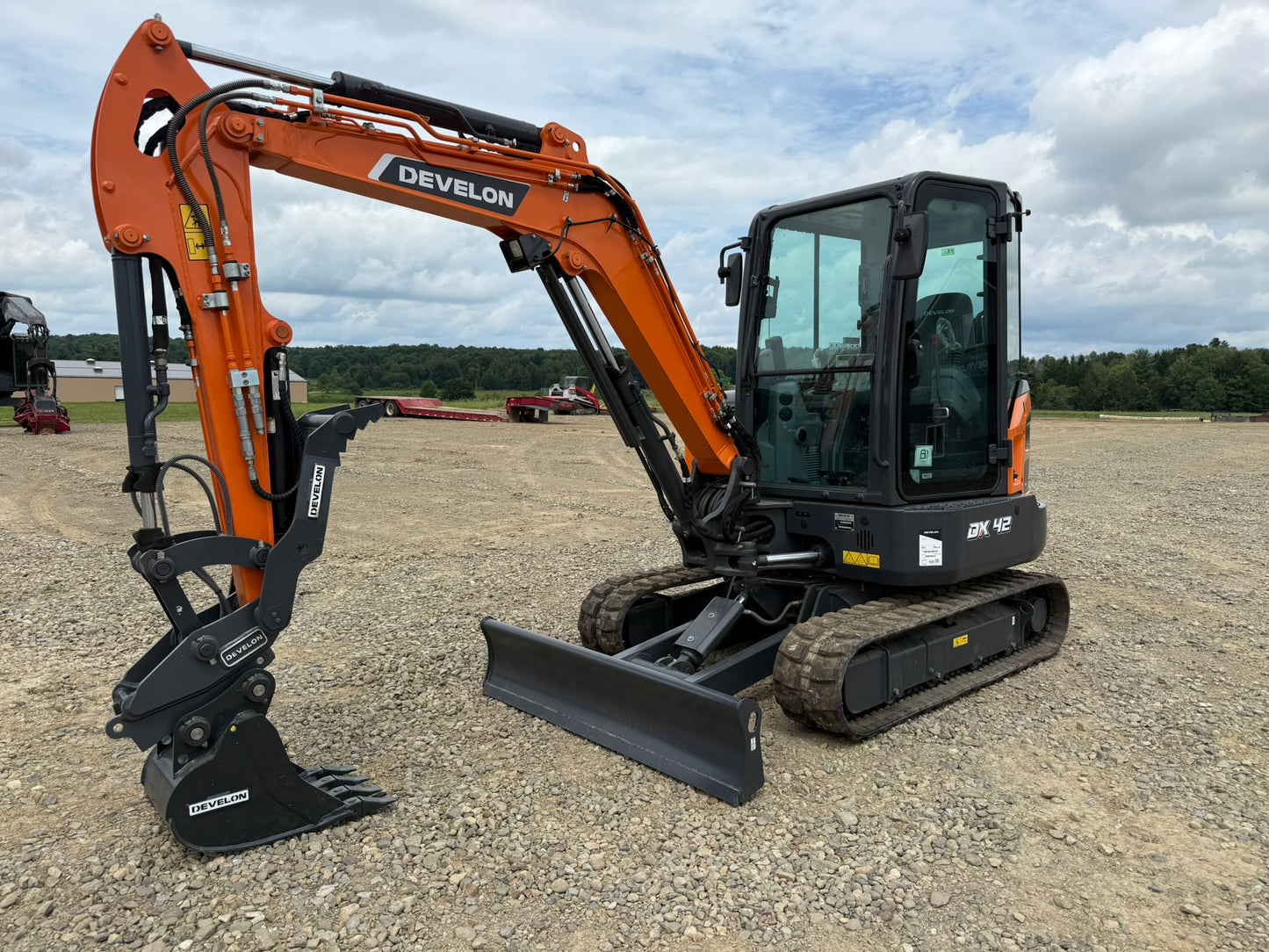 2025 DEVELON DX42-7: New
