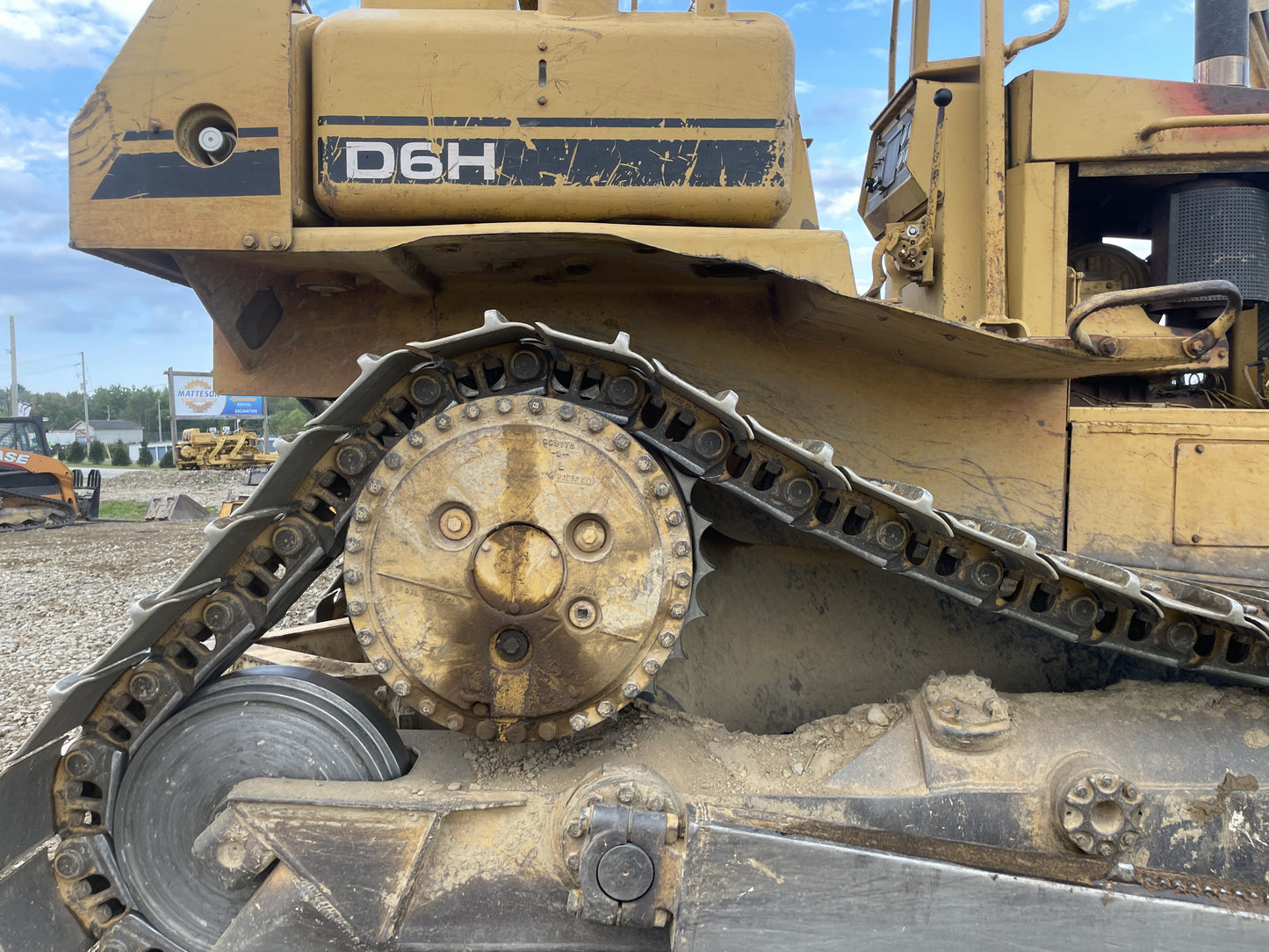 Caterpillar D6H Bulldozer